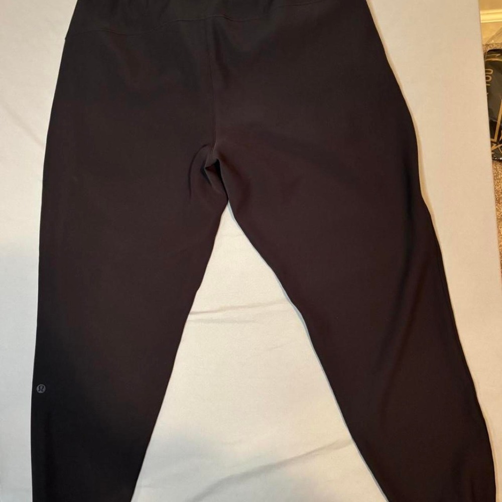 Lululemon stretch high rise jogger - Picture 3 of 5